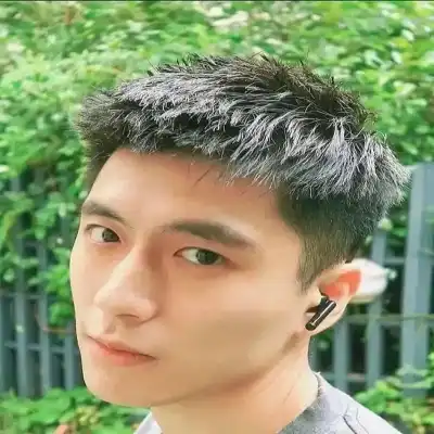 曹航璨